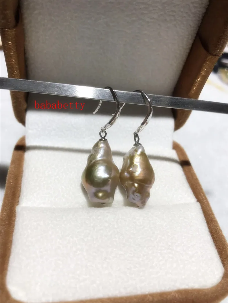 NEW Natural white purple pearl reborn keshi baroque size About 12X20MM Tibetan silver earrings
NEW Natural white purple pearl reborn keshi baroque size About 12X20MM Tibetan silver earrings