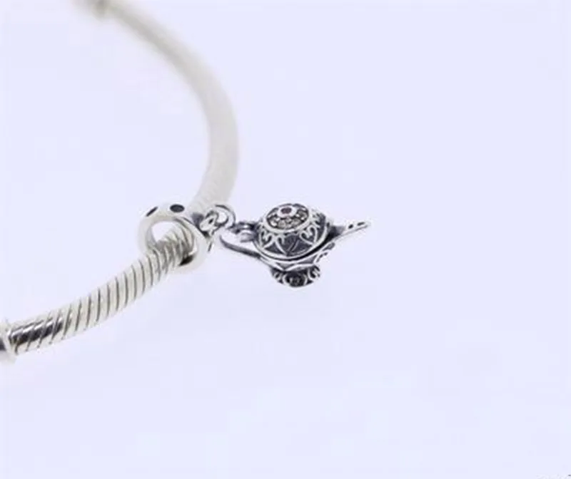 100% Real 925 Sterling Silver Bead Charm Vintage Aladdin lamp With Crystal Pendant Bead Fit PAN Bracelet DIY Jewelry
100% Real 925 Sterling Silver Bead Charm Vintage Aladdin lamp With Crystal Pendant Bead Fit PAN Bracelet DIY Jewelry