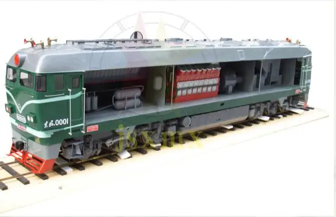 Модель дизельного локомотивного поезда Dongfeng NO.4 Four II 1/10 из меди и Китая в масштабе
