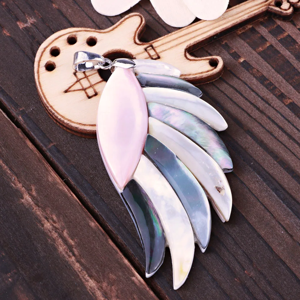 FARLENA Jewelry Hand-stitched Natural Shell Angel wings pendant Necklace for Women Men Fashion Unisex Pink Shell Necklace
FARLENA Jewelry Hand-stitched Natural Shell Angel wings pendant Necklace for Women Men Fashion Unisex Pink Shell Necklace