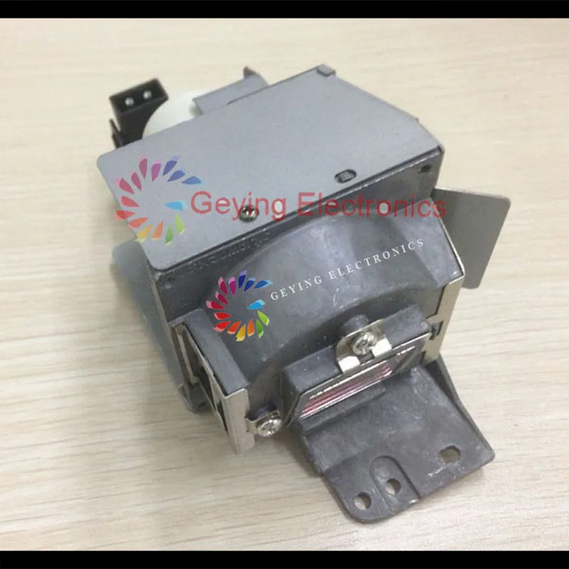 Бесплатная доставка 5j. J3t05.001 UHP 190/160 Вт Оригинальная лампа проектора с корпусом для MS614 MS615 MX615 + MX613ST MX660P MX710
Бесплатная доставка 5j. J3t05.001 UHP 190/160 Вт Оригинальная лампа проектора с корпусом для MS614 MS615 MX615 + MX613ST MX660P MX710
