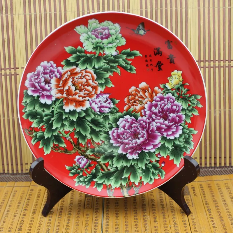 The blue and white porcelain of Jingdezhen porcelain Famille Rose Porcelain of the Qing Dynasty dish room decoration on animal
The blue and white porcelain of Jingdezhen porcelain Famille Rose Porcelain of the Qing Dynasty dish room decoration on animal