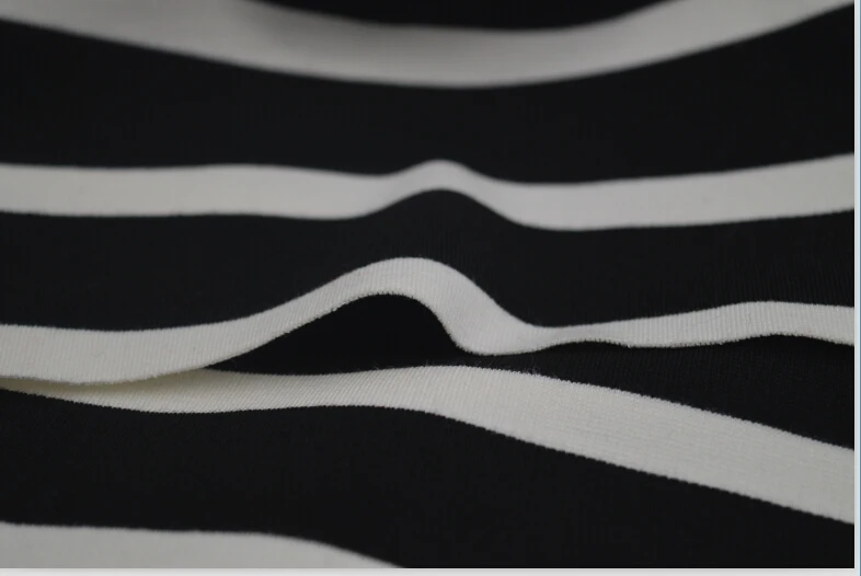 LEO&LIN New Black White Stripes double-sided Cotto Stretch Roman Cloth Spring Autumn Knitted Cotton Skirt Fabric
LEO&LIN New Black White Stripes double-sided Cotto Stretch Roman Cloth Spring Autumn Knitted Cotton Skirt Fabric