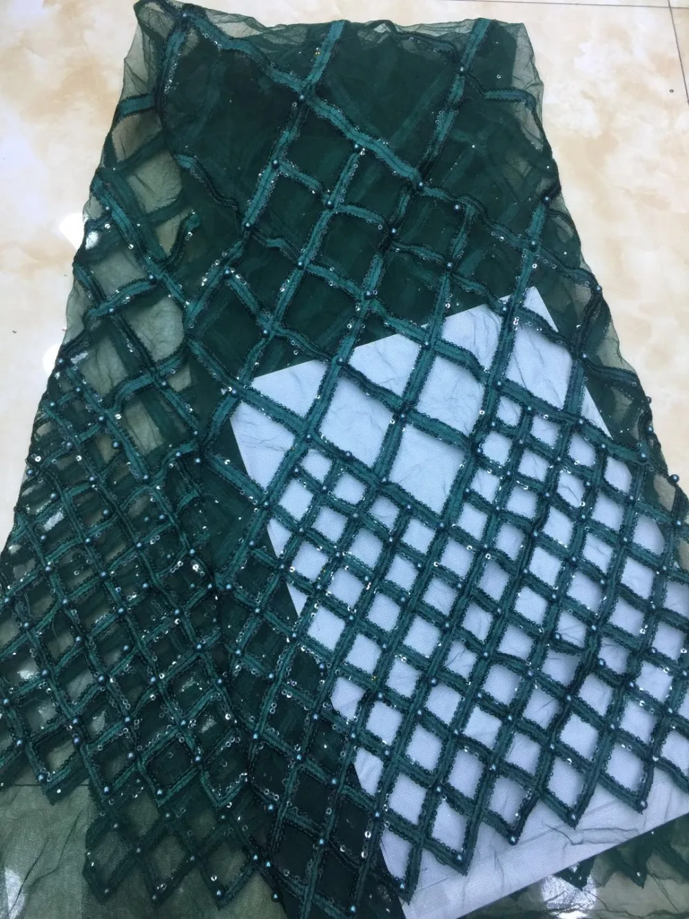 Hot selling!High quality african cord lace tulle guipure lace fabric with Sequins beaded.latest nigerian tulle lace for Wedding
Hot selling!High quality african cord lace tulle guipure lace fabric with Sequins beaded.latest nigerian tulle lace for Wedding