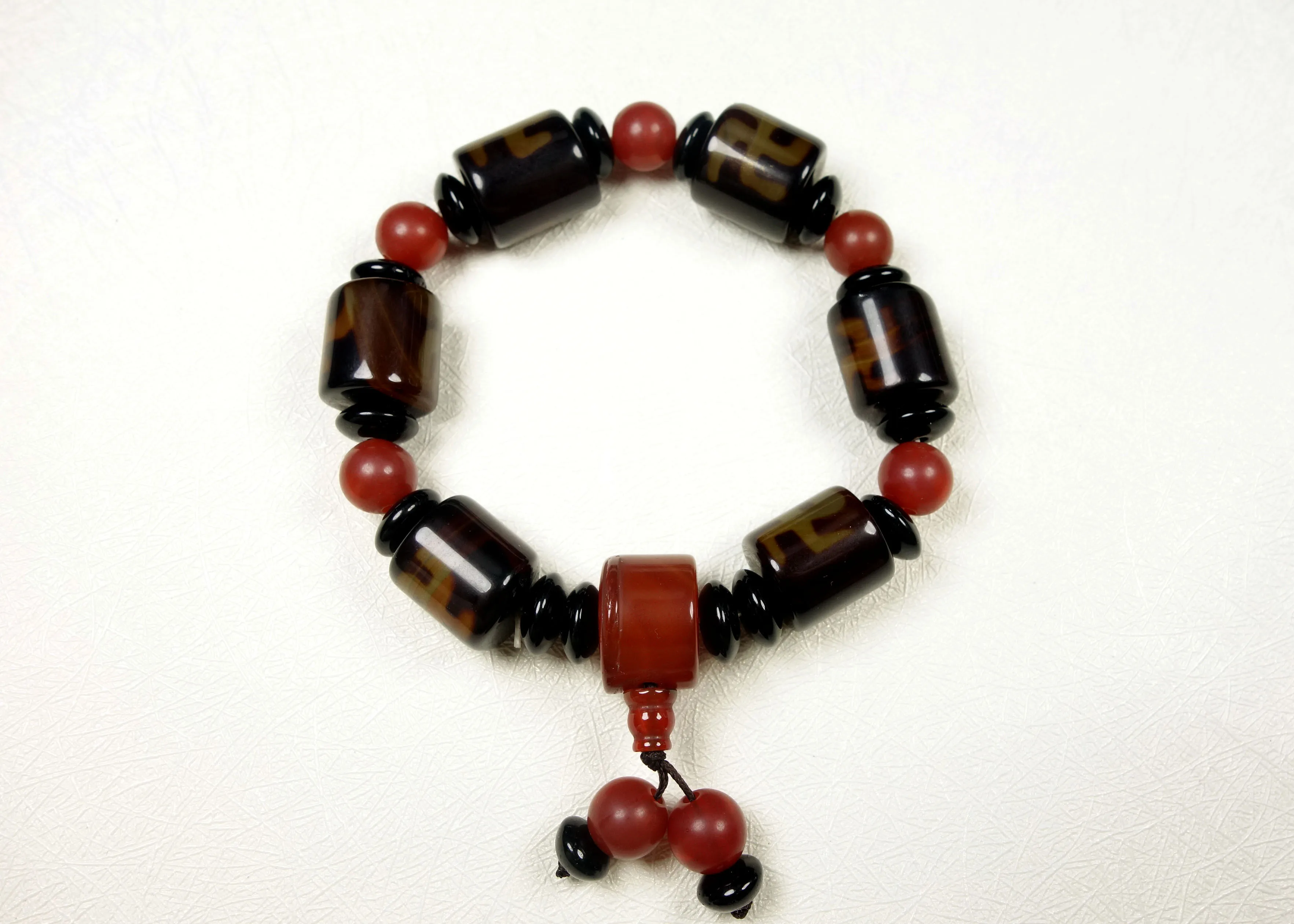 Chinese agate Feng shui Beads Good luck gemstone God Buddhism Bless Stone crafts unique Medieval Stone Collection Gift
Chinese agate Feng shui Beads Good luck gemstone God Buddhism Bless Stone crafts unique Medieval Stone Collection Gift