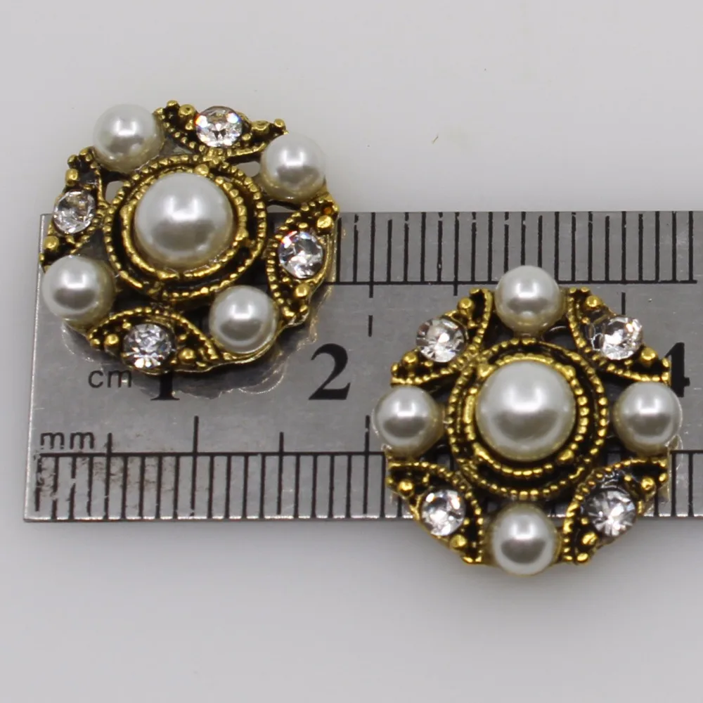 10pcs/lot 18mm retro gold round pearl rhinestone alloy button DIY accessories clothing shoes bag decoration craft supplies
10pcs/lot 18mm retro gold round pearl rhinestone alloy button DIY accessories clothing shoes bag decoration craft supplies