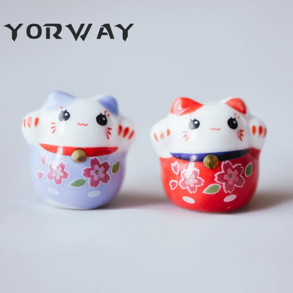 10 шт./лот фарфоровые бусины Lucky Cat 19 мм, керамические бусины Neko, просверленные милые кошки, сине-красный (80153)
10 шт./лот фарфоровые бусины Lucky Cat 19 мм, керамические бусины Neko, просверленные милые кошки, сине-красный (80153)