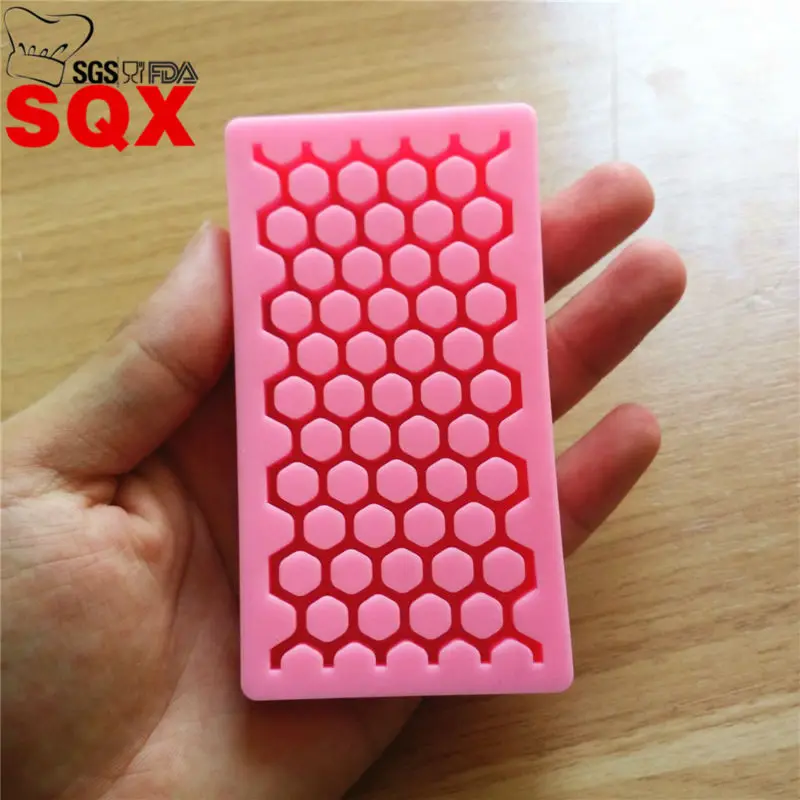 New arrival bee plaid Shape 3D Silicone Cake Mold For Cake Decorating Kitchen accessories SQ16208
New arrival bee plaid Shape 3D Silicone Cake Mold For Cake Decorating Kitchen accessories SQ16208