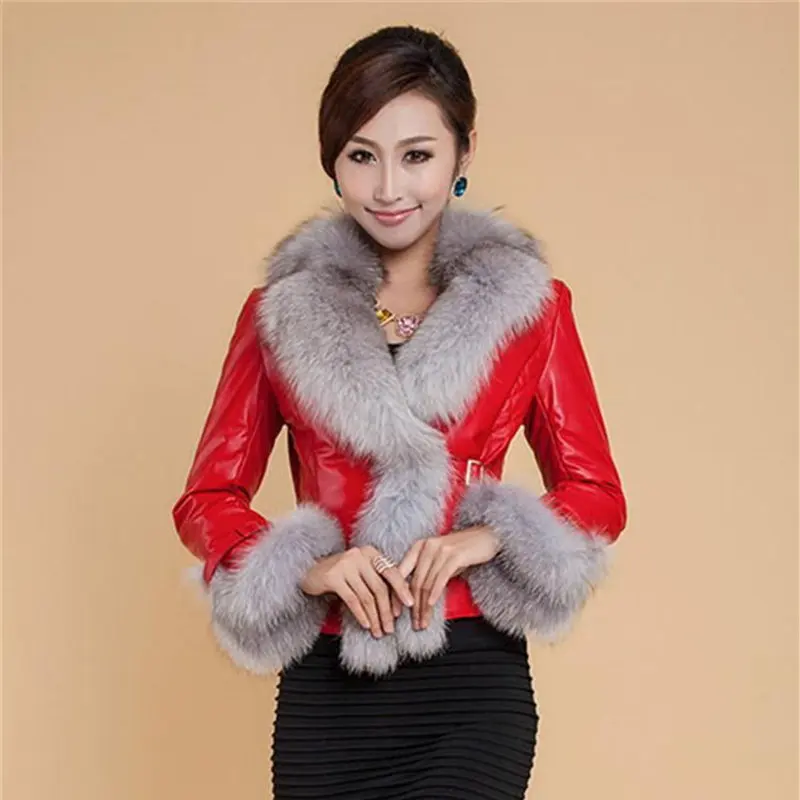 High-end Faux Fox Fur Collar 2020 New Autumn Winter Coat Female Fur Jacket Elegant Slim Fit PU Leather Patchwork Short Fur Coat
High-end Faux Fox Fur Collar 2020 New Autumn Winter Coat Female Fur Jacket Elegant Slim Fit PU Leather Patchwork Short Fur Coat