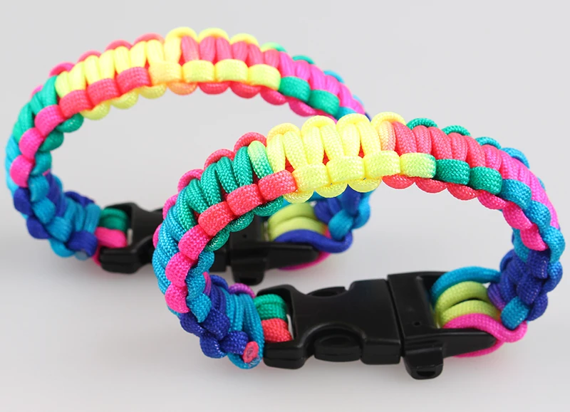 New Paracord Bracelet Seven color Colorful Rainbow Camouflage Custom Color Plastic Buckle With Whistle Black And Yellow
New Paracord Bracelet Seven color Colorful Rainbow Camouflage Custom Color Plastic Buckle With Whistle Black And Yellow