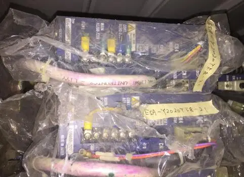 Servo drive ESA-Y2005A23-21.1 , Used one , 90% appearance new , 3 months warranty , fastly shipping
Servo drive ESA-Y2005A23-21.1 , Used one , 90% appearance new , 3 months warranty , fastly shipping