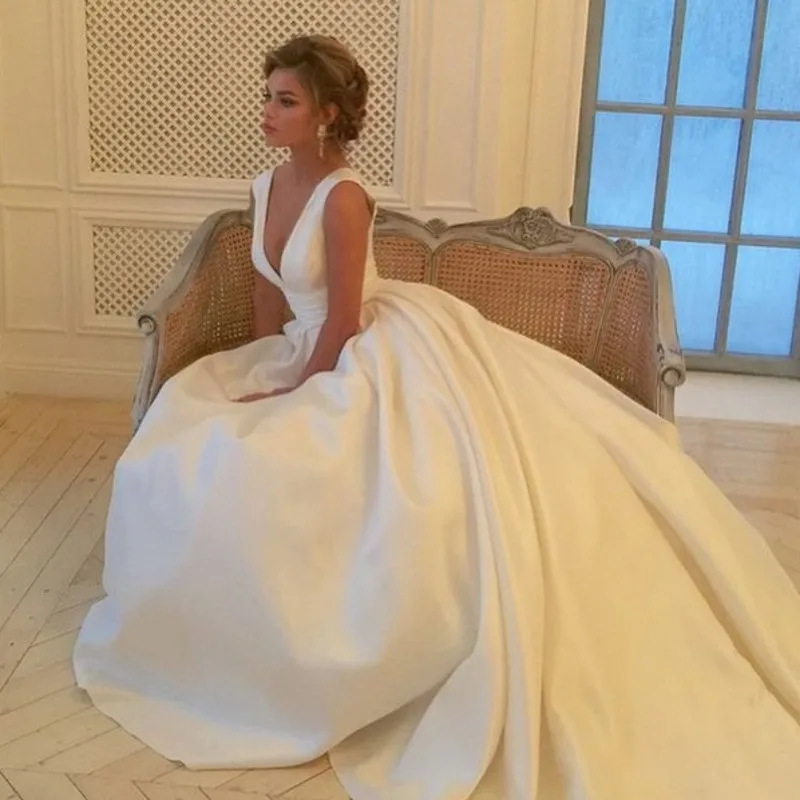 Pretty Bride Dress Ivory Vestido de noiva mariage Wedding Dresses Long Fashionable Bridal Gowns Long robe de mariee trouwjurk
Pretty Bride Dress Ivory Vestido de noiva mariage Wedding Dresses Long Fashionable Bridal Gowns Long robe de mariee trouwjurk
