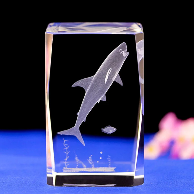 Современная фигурка, Хрустальная 3D лазерная Акула, поделки, искусственное аниме, подарки для украшения дома
Современная фигурка, Хрустальная 3D лазерная Акула, поделки, искусственное аниме, подарки для украшения дома