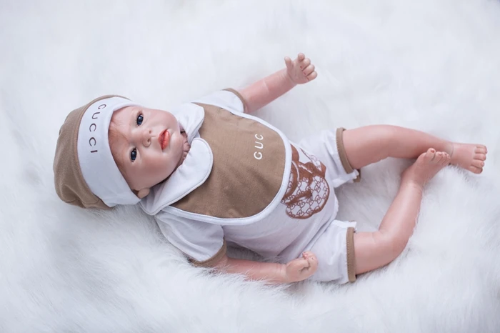 BeBe Reborn 55cm Soft Silicone Reborn Dolls cotton body Baby Realistic Doll Reborn Vinyl Boneca Doll for Kid's Birthday Gift
BeBe Reborn 55cm Soft Silicone Reborn Dolls cotton body Baby Realistic Doll Reborn Vinyl Boneca Doll for Kid's Birthday Gift