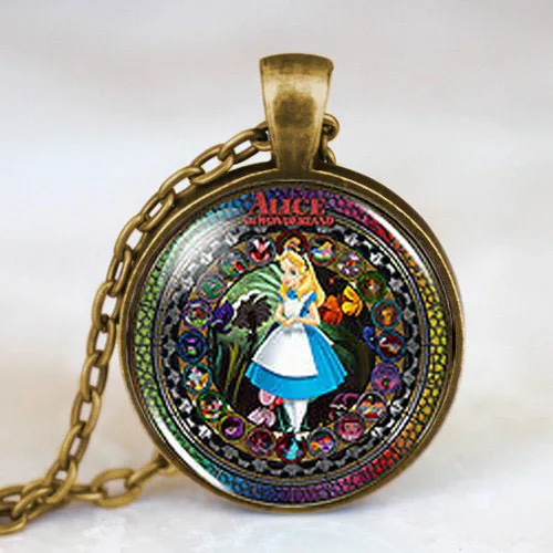 Man Inspired US Movie Alice Fashion Necklace Brass Steel Pendant Steampunk Jewelry Gift Women New Chain Toy Mens
Man Inspired US Movie Alice Fashion Necklace Brass Steel Pendant Steampunk Jewelry Gift Women New Chain Toy Mens