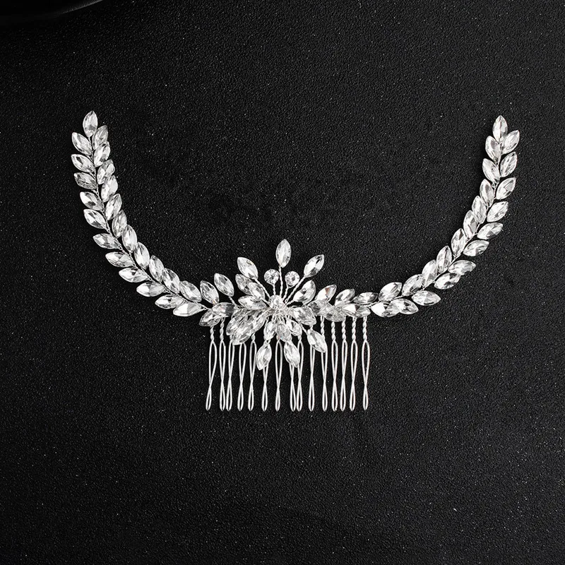 Floralbride Handmade Silver Color Crystal Rhinestone Wedding Hair Comb Bridal Headpieces Hair Accessories Women Jewelry
Floralbride Handmade Silver Color Crystal Rhinestone Wedding Hair Comb Bridal Headpieces Hair Accessories Women Jewelry