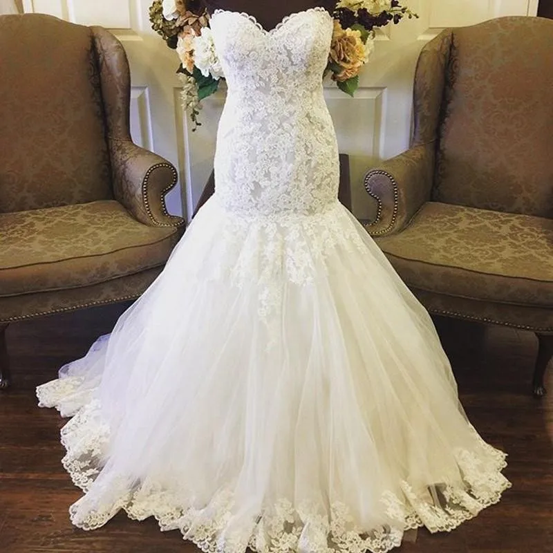 Vintage Plus Size Mermaid Wedding Dresses Sweetheart Lace Tulle Appliqued Gowns Bridal Dresses Sleeveless vestido de novia
Vintage Plus Size Mermaid Wedding Dresses Sweetheart Lace Tulle Appliqued Gowns Bridal Dresses Sleeveless vestido de novia