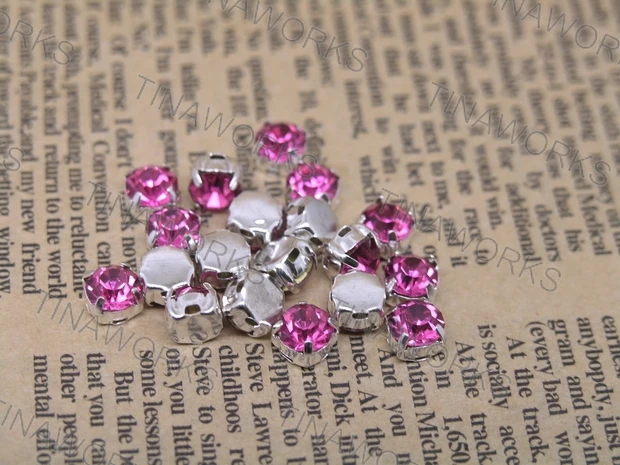 FREE SHIPPING 200pcs/lot Rose Rhinestone Buttons Apparel Accessory Decoration Garment Accessory SS28/6.0mm
FREE SHIPPING 200pcs/lot Rose Rhinestone Buttons Apparel Accessory Decoration Garment Accessory SS28/6.0mm