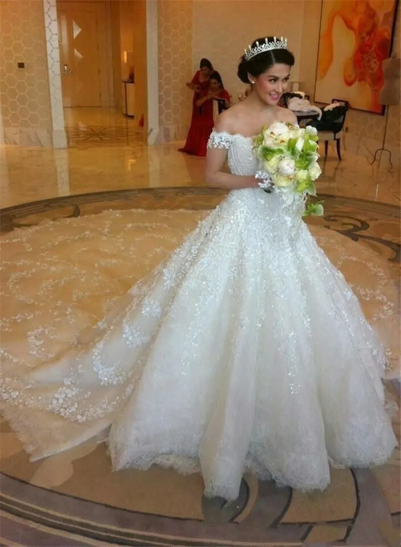 Vestidos De Novia 2021 Vintage luxury Wedding Dresses Cap Sleeve Lace royal Train Tulle Ball Gowns Bridal dress Wedding Gowns
Vestidos De Novia 2021 Vintage luxury Wedding Dresses Cap Sleeve Lace royal Train Tulle Ball Gowns Bridal dress Wedding Gowns
