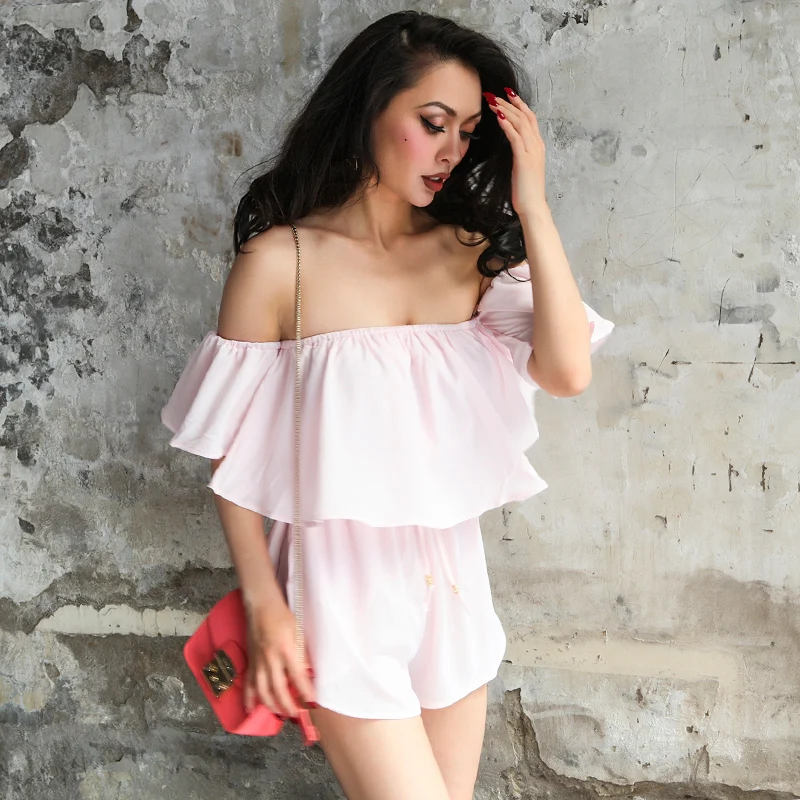 2017 Summer Essential Rayon Ruffle Type Short Jumpsuit Women Slash Neck Slim High Rise Chiffon Playsuit Thin Fabric Elastic
2017 Summer Essential Rayon Ruffle Type Short Jumpsuit Women Slash Neck Slim High Rise Chiffon Playsuit Thin Fabric Elastic