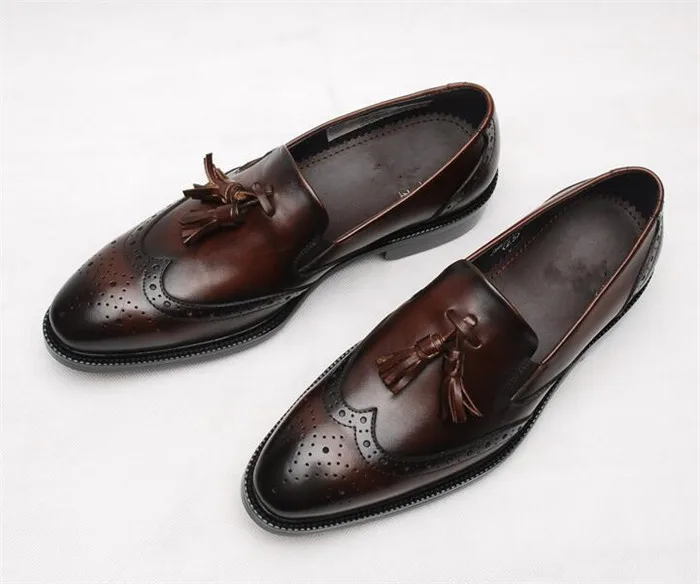 Men Itilian retro bullock carved chunky heel leather oxford leather shoes pointed toe handmade tassel shoes dress shoes
Men Itilian retro bullock carved chunky heel leather oxford leather shoes pointed toe handmade tassel shoes dress shoes