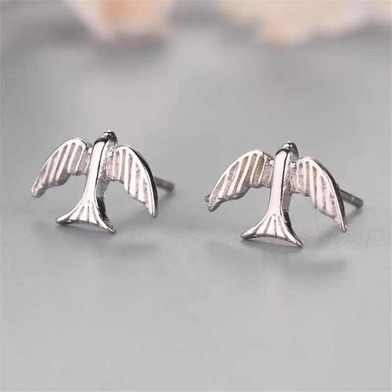 Cute Personality Sweet Little Swallow 925 Sterling Silver Jewelry Beautiful Bird Female Temperament Stud Earrings SE201
Cute Personality Sweet Little Swallow 925 Sterling Silver Jewelry Beautiful Bird Female Temperament Stud Earrings SE201