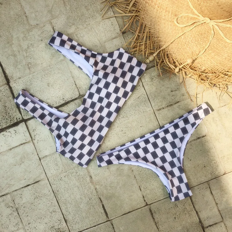 Hot Sales Black White Lattice Print Bikini Swimsuit Swimwear Women Push Up Bathing Suit Thong Bikini Set Female Beachwear 2021
Hot Sales Black White Lattice Print Bikini Swimsuit Swimwear Women Push Up Bathing Suit Thong Bikini Set Female Beachwear 2021