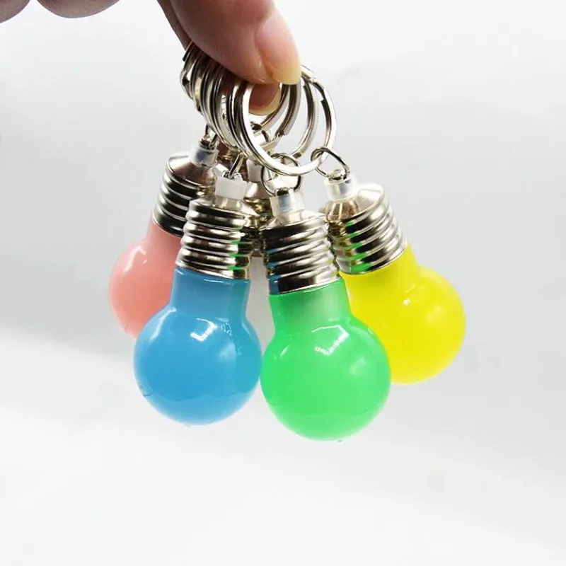 Mini Light Bulb Lighted Keychains Flashing Keychain Key Rings Kids School Bag Pendants Glow Party Christmas Halloween
Mini Light Bulb Lighted Keychains Flashing Keychain Key Rings Kids School Bag Pendants Glow Party Christmas Halloween