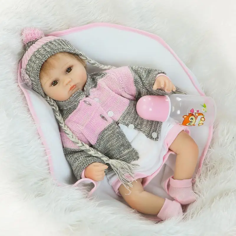40cm Silicone Reborn Baby Doll Toys 40cm Handmade Cloth Body Doll Lifelike Baby-Reborn Doll Girls Brinquedos
40cm Silicone Reborn Baby Doll Toys 40cm Handmade Cloth Body Doll Lifelike Baby-Reborn Doll Girls Brinquedos