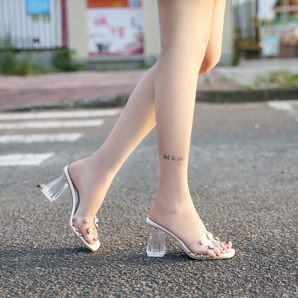 PVC Summer Clear Transparent Slippers Women Shoes Woman Mules Slides Peep Toe High Heels 8CM Slippers Female Pearl Ladies Shoes
PVC Summer Clear Transparent Slippers Women Shoes Woman Mules Slides Peep Toe High Heels 8CM Slippers Female Pearl Ladies Shoes