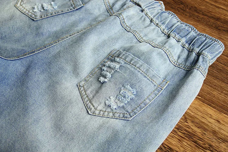 6157 New Summer Women Japan Style Hole Embroidery Denim Shorts Jeans Drawstring Elastic Waist High Waist Straight Short Pants
6157 New Summer Women Japan Style Hole Embroidery Denim Shorts Jeans Drawstring Elastic Waist High Waist Straight Short Pants
