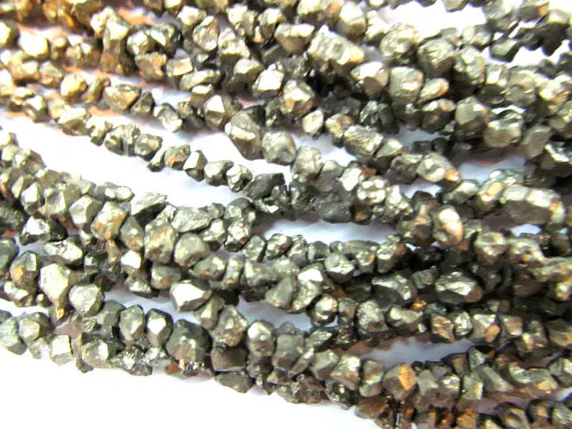 5strands 4-10mm genuine Raw pyrite stone nuggets bead freeform chips iron gold box square cube rough pyrite loose beads
5strands 4-10mm genuine Raw pyrite stone nuggets bead freeform chips iron gold box square cube rough pyrite loose beads