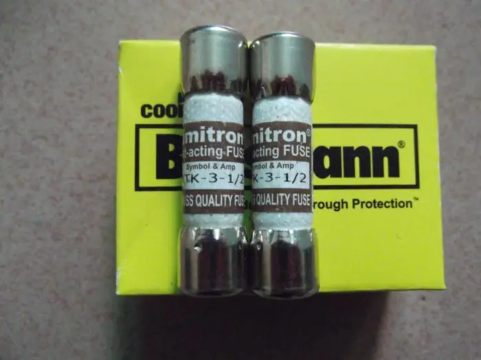 KTK-3-1 / 2 Limitron United States Boshi Man Fast-Acting Fuse / Fuse 3.5A 600V Authentic
KTK-3-1 / 2 Limitron United States Boshi Man Fast-Acting Fuse / Fuse 3.5A 600V Authentic