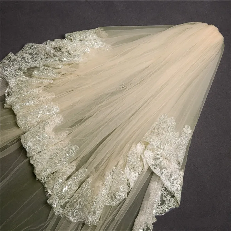 Cinderella Champagne Attractive 3.8*3 meters Sequins Lace Appliqued Edge Soft Tulle Wedding Veil Bridal Chapel Veil
Cinderella Champagne Attractive 3.8*3 meters Sequins Lace Appliqued Edge Soft Tulle Wedding Veil Bridal Chapel Veil