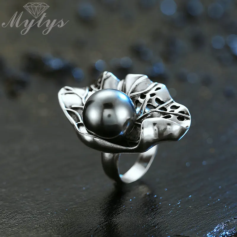 Mytys Big Black Pearl Ring Antique Old Thai Silver Punk Rings Retro Vintage Jewelry Fashion Cocktail Party Ring for Women R2032
Mytys Big Black Pearl Ring Antique Old Thai Silver Punk Rings Retro Vintage Jewelry Fashion Cocktail Party Ring for Women R2032