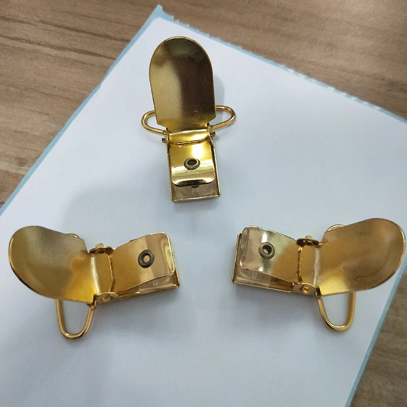 Gold garment Clip regulators For Sweater Shawl Keeper Collar Buckle Holder Garters Garment Accessories Jewelry 30 pcs/lot
Gold garment Clip regulators For Sweater Shawl Keeper Collar Buckle Holder Garters Garment Accessories Jewelry 30 pcs/lot