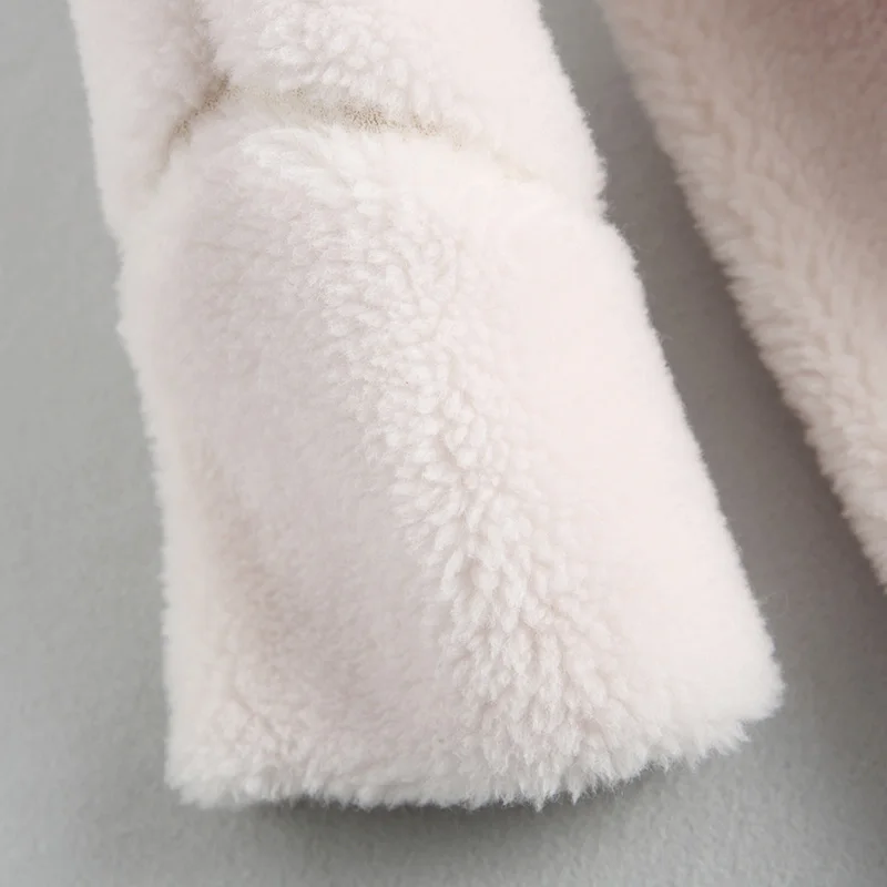 2019 New Elegant Ladies Autumn Winter Overcoat Real Fur Coat Winter Coat Women Fashion Warm Long Wool Jacket A078
2019 New Elegant Ladies Autumn Winter Overcoat Real Fur Coat Winter Coat Women Fashion Warm Long Wool Jacket A078