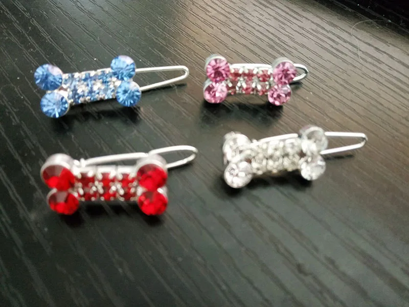 Wholesale diamond dog bone Hairpin pet accessories Pet supplies long-haired dog accessories 20pcs
Wholesale diamond dog bone Hairpin pet accessories Pet supplies long-haired dog accessories 20pcs