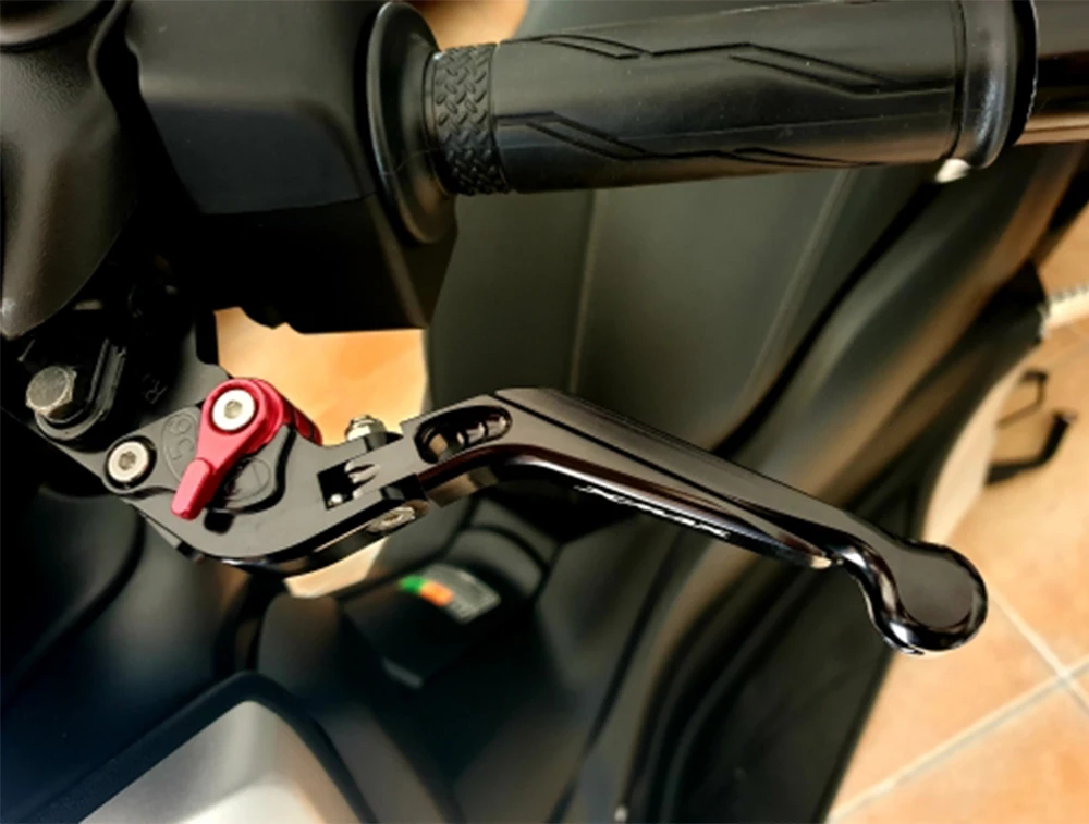 For Yamaha XMAX 300 X-MAX 300 2017 2018 Motorcycle Brakes CNC brake Clutch levers Brake Lever Clutch Handle
For Yamaha XMAX 300 X-MAX 300 2017 2018 Motorcycle Brakes CNC brake Clutch levers Brake Lever Clutch Handle