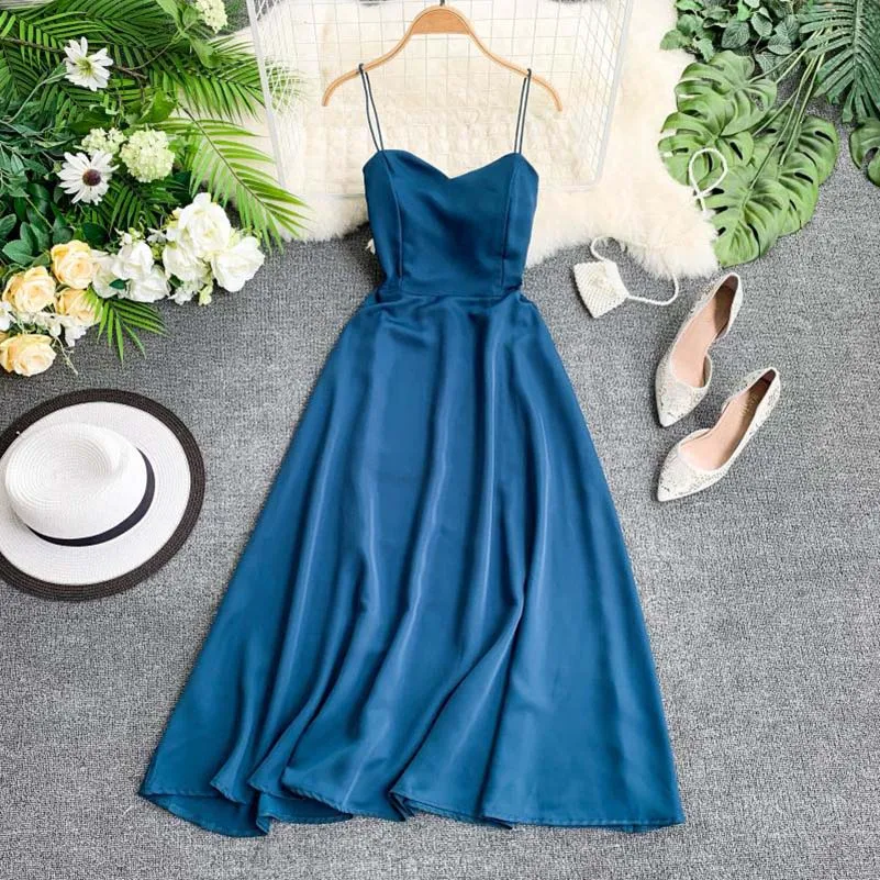 NiceMix 2022 Women Sleeveless Spaghetti Strap Dress V Neck Back Cross Strap Beach Dress Elegant High Waist Party Dress
NiceMix 2022 Women Sleeveless Spaghetti Strap Dress V Neck Back Cross Strap Beach Dress Elegant High Waist Party Dress