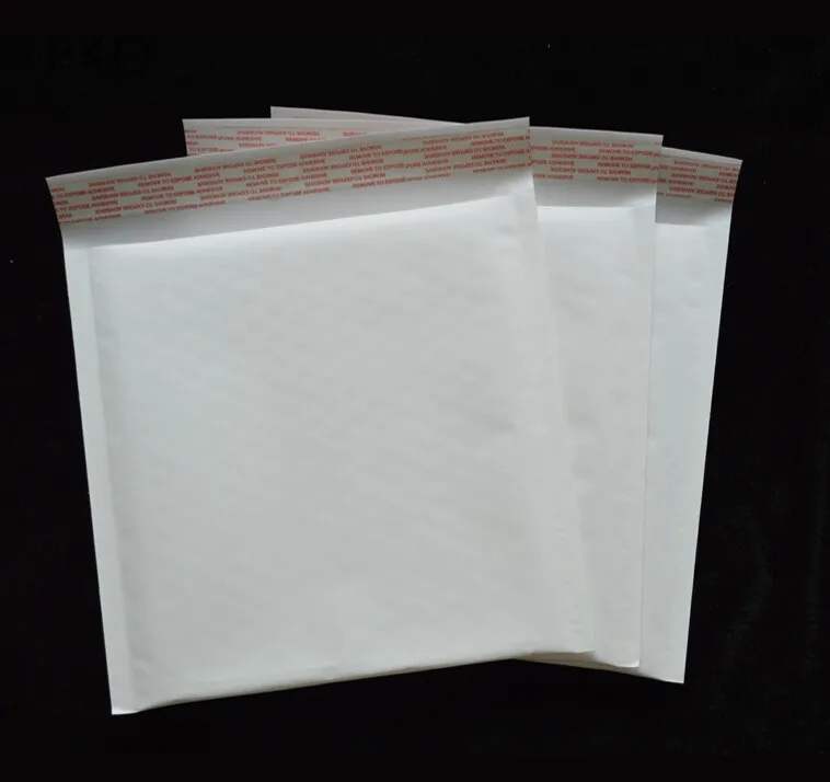 20pcs/lot Mailers Padded Shipping Envelope With Bubble Mailing Bag Business Supplies White kraft paper Courier bags
20pcs/lot Mailers Padded Shipping Envelope With Bubble Mailing Bag Business Supplies White kraft paper Courier bags