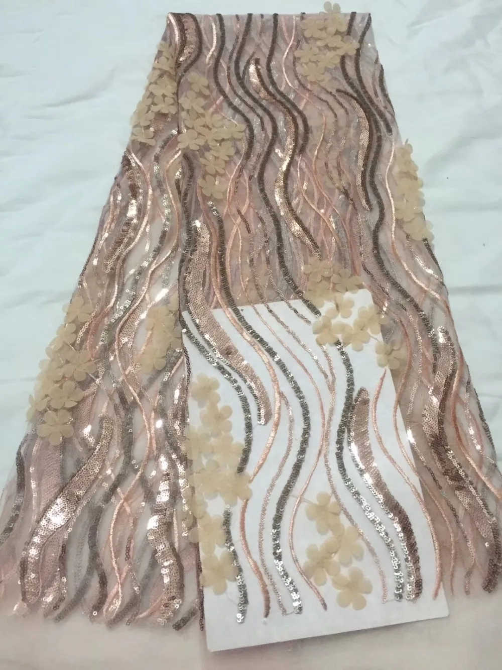 Wholesales Evening sequins lace high quality 2018 African Sequince lace fabric for Nigerian Party Dresses ML7253
Wholesales Evening sequins lace high quality 2018 African Sequince lace fabric for Nigerian Party Dresses ML7253