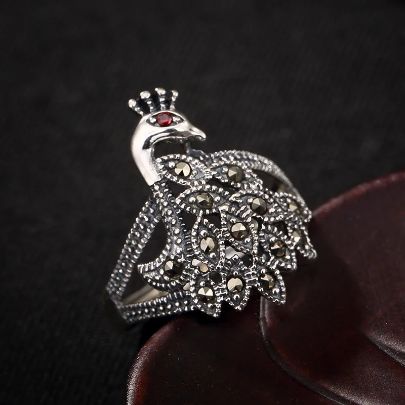 L&P Thai Silver The peacock Marcasite Inlay Ring For Women Retro Original 925 Sterling Silver Ring For Birthday Gift
L&P Thai Silver The peacock Marcasite Inlay Ring For Women Retro Original 925 Sterling Silver Ring For Birthday Gift