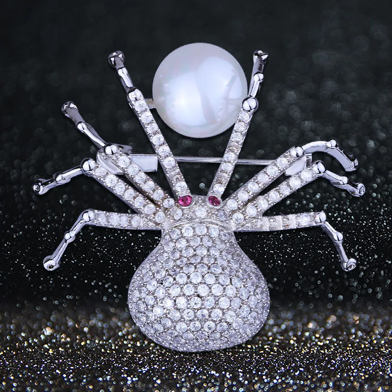 FARLENA Jewelry High Quality Exquisite spider brooch Inlay with Cubic Zirconia Fashion CZ Crystal Brooches for Women
FARLENA Jewelry High Quality Exquisite spider brooch Inlay with Cubic Zirconia Fashion CZ Crystal Brooches for Women