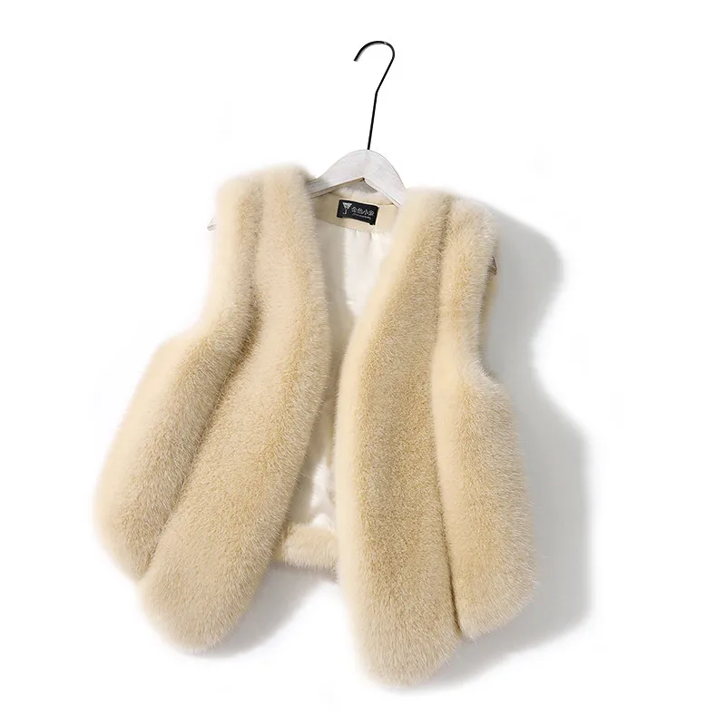 2018 Autumn Winter New Faux Fur Vest Female Short Section Imitation Fox Fur Stitching Wild Thin Hairy Vest Jacket LQ306
2018 Autumn Winter New Faux Fur Vest Female Short Section Imitation Fox Fur Stitching Wild Thin Hairy Vest Jacket LQ306