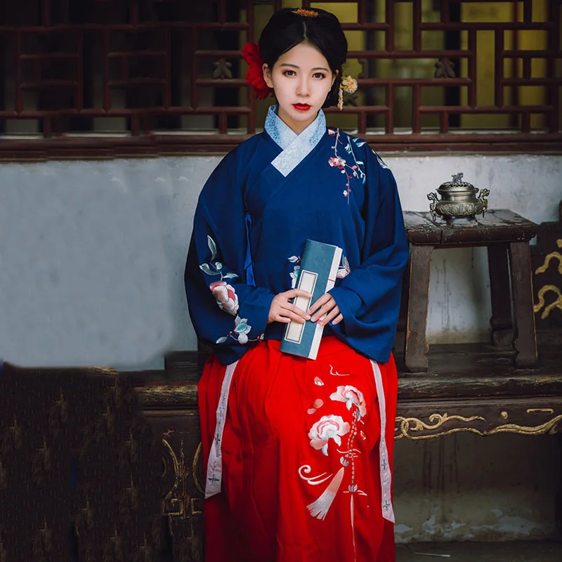 Embroidery Hanfu Women Classical Dance Costume Chinese Festival Outfit Ming Dynasty Performance Clothes Folk Fairy Dress DF1044
Embroidery Hanfu Women Classical Dance Costume Chinese Festival Outfit Ming Dynasty Performance Clothes Folk Fairy Dress DF1044