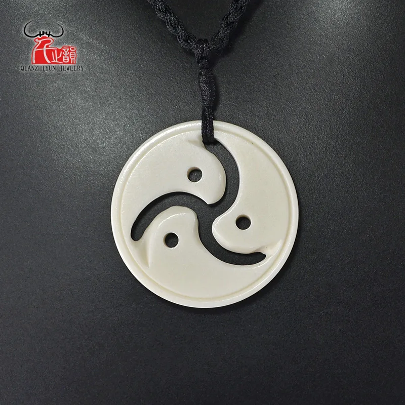 GX023 New Zealand Maori spiral yak bone Koru pendant handmade jewelry Primitive tribes totem amulet pendant for surfing
GX023 New Zealand Maori spiral yak bone Koru pendant handmade jewelry Primitive tribes totem amulet pendant for surfing