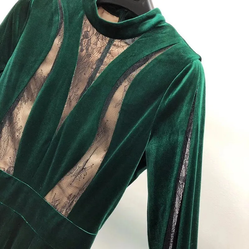 TWOTWINSTYLE Velvet Party Dresses Female Long Sleeve Patchwork Lace Sexy Mini Dresses Women Large Sizes 2020 Autumn Fashion New
TWOTWINSTYLE Velvet Party Dresses Female Long Sleeve Patchwork Lace Sexy Mini Dresses Women Large Sizes 2020 Autumn Fashion New
