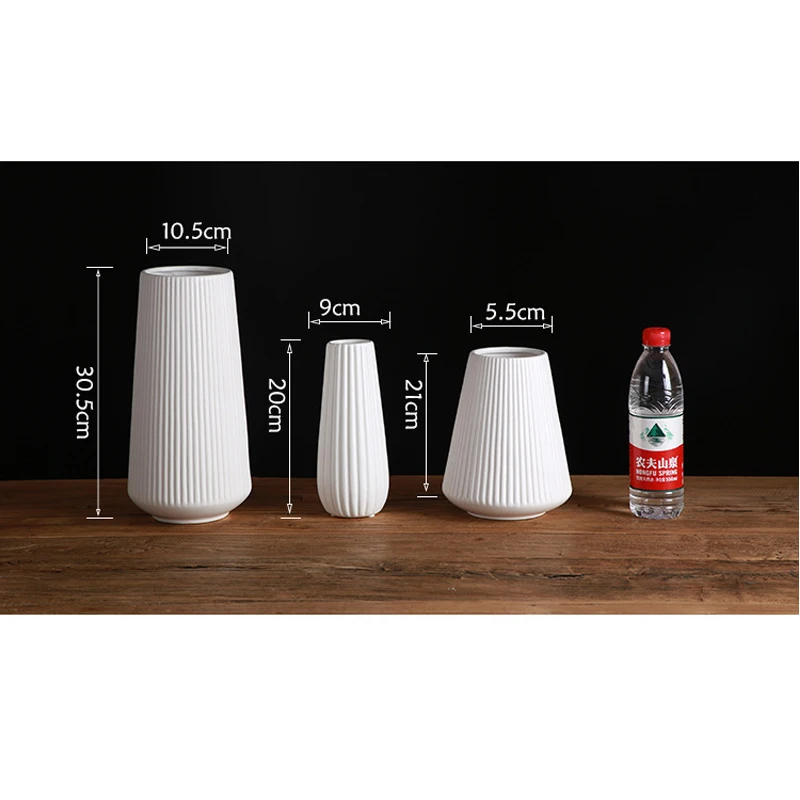Classic Mediterranean Ceramic Vase Nordic Modern Simple Ceramic Vase Home Flower Inserter Creative Decoration
Classic Mediterranean Ceramic Vase Nordic Modern Simple Ceramic Vase Home Flower Inserter Creative Decoration