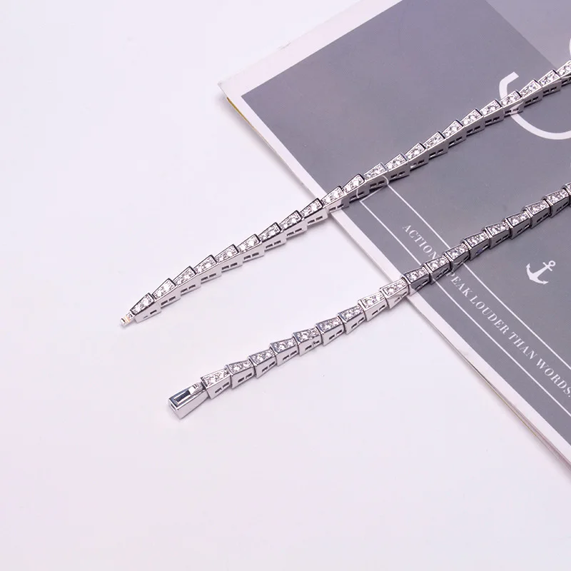 Personalized Fashion Customized Narrow Version Snake Necklace Ya Jin Zircon Jewelry Snake Necklace Lover Evening Accessories
Personalized Fashion Customized Narrow Version Snake Necklace Ya Jin Zircon Jewelry Snake Necklace Lover Evening Accessories